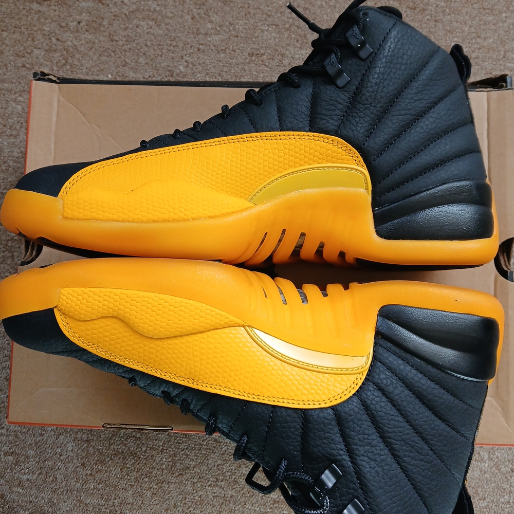Size 10 Air Jordan 12 Retro University Gold - Picture 8 of 10